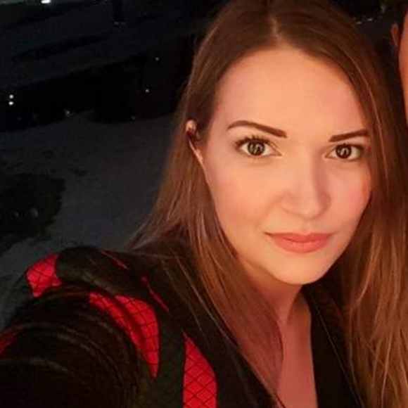 Meet your Posher, Miryam 👠 - Picture 4 of 5